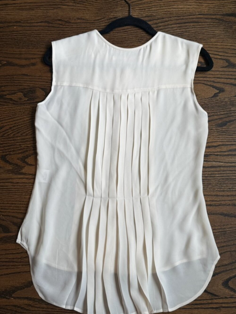 Veronica Beard Pleated White/Cream Silk Blouse Sleeveless Size 6